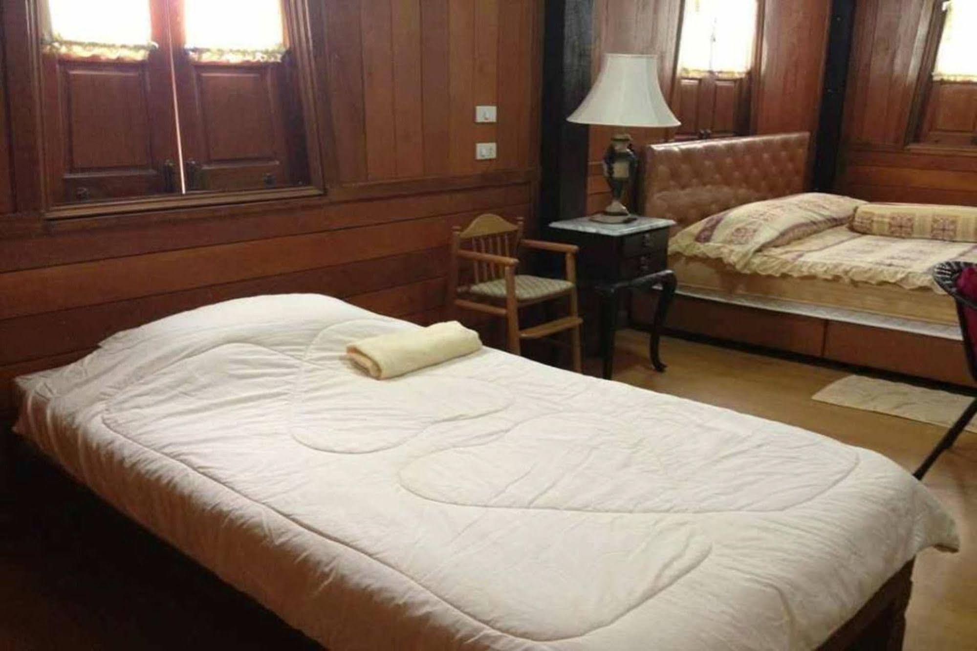 Beau And Blonde House Kamala Hotel ภายนอก รูปภาพ