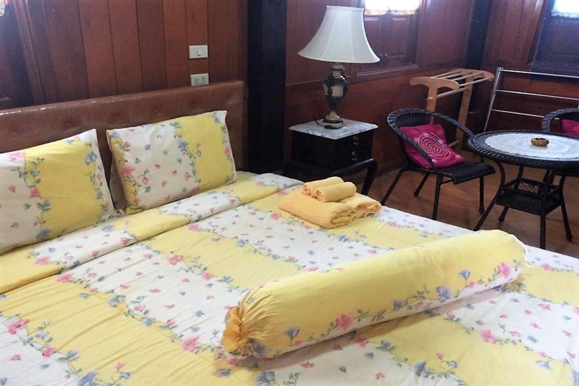 Beau And Blonde House Kamala Hotel ภายนอก รูปภาพ