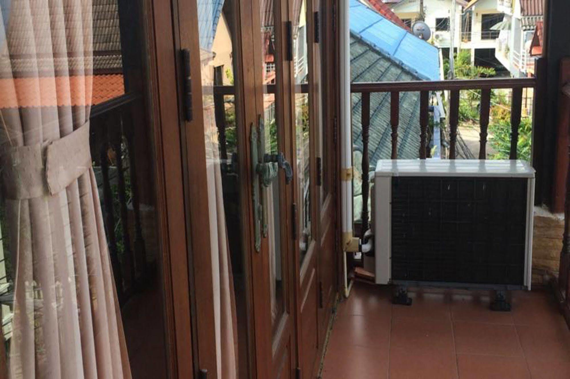Beau And Blonde House Kamala Hotel ภายนอก รูปภาพ